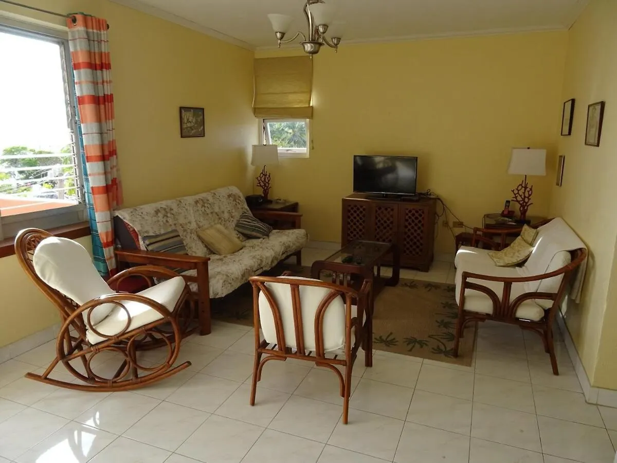 Airy Seaside Apartment, Hastings Barbados بربادوس