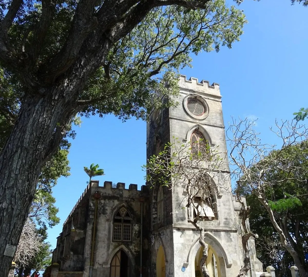 Airy Seaside Apartment, Hastings Barbados 0*, ברידג'טאון ברבדוס